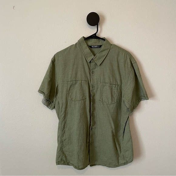 Arc’teryx Men’s Large Short Sleeve Button Front Hiking Camping Outdoor Shirt - Picture 1 of 8